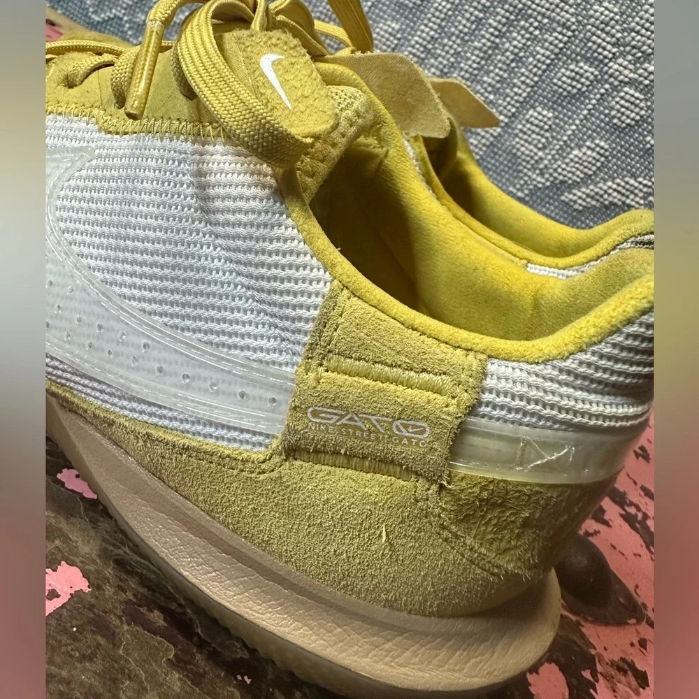 NIKE Women’s yellow street gato sneakers sz 8.5